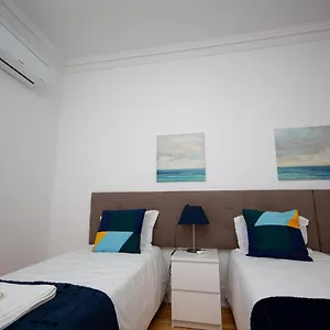inn-chiado-boulevard-guest-house.hotels-lisbon-portugal.com/